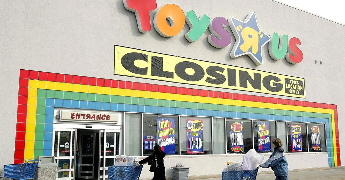Toys R Us Will Close 20 Of U S
